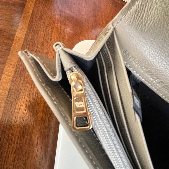 See By Chloe’ Aura Taupe and Off-White Long Leather Flap Wallet w/COA Card -NWOT - Picture 13 of 15